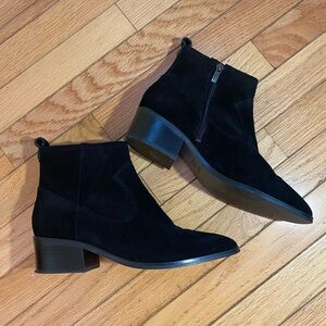 Nine West Pointy Western Ankle Bootie Black Suede sz 8.5